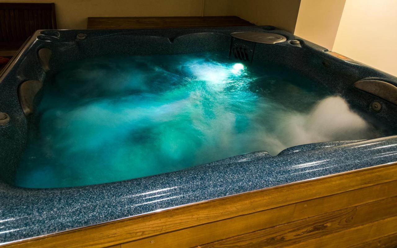 Kolumbs Hotel 4*