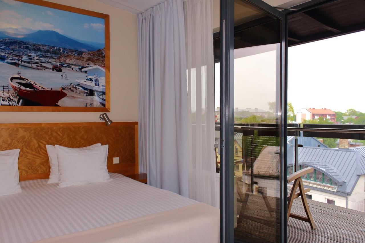 Kolumbs Hotel 4*